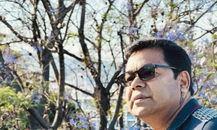 বুকের চাপা কষ্ট প্রকাশ করলেন মনির খান